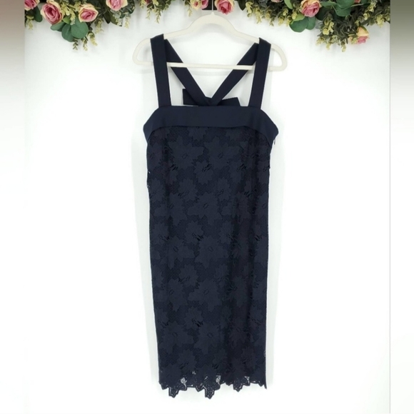 Banana Republic Dresses & Skirts - Banana Republic Limited Edition Navy Bow Back Lace Dress